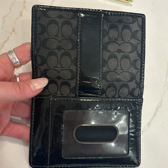 Black, small Coach wallet - Picture 3 of 3